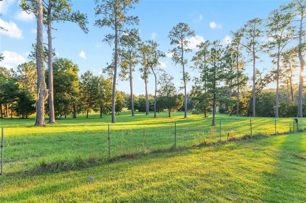 待售: $375,000 (2 贝兹, 2 浴室, 1144 平方英尺)