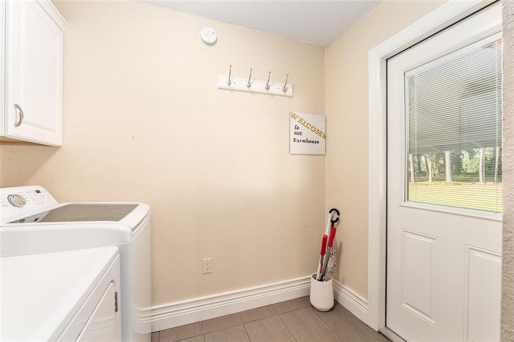 待售: $375,000 (2 贝兹, 2 浴室, 1144 平方英尺)