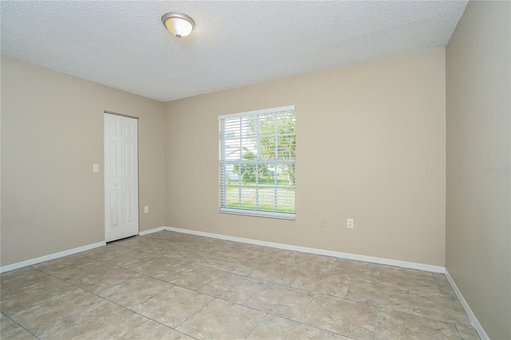 For Rent: $1,895 (3 beds, 2 baths, 2160 Square Feet)