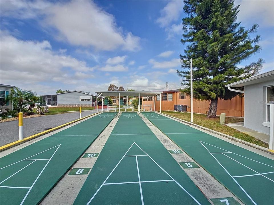 For Rent: $1,000 (1 beds, 1 baths, 678 Square Feet)