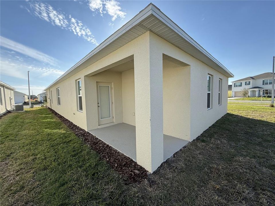 出租: $2,200 (4 贝兹, 2 浴室, 1665 平方英尺)