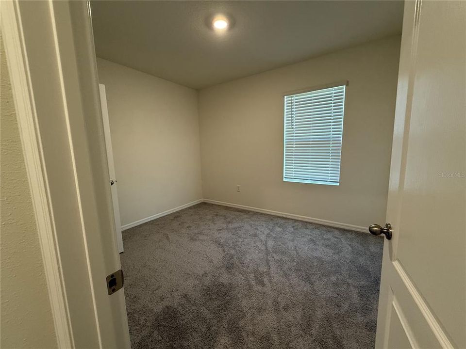 出租: $2,200 (4 贝兹, 2 浴室, 1665 平方英尺)