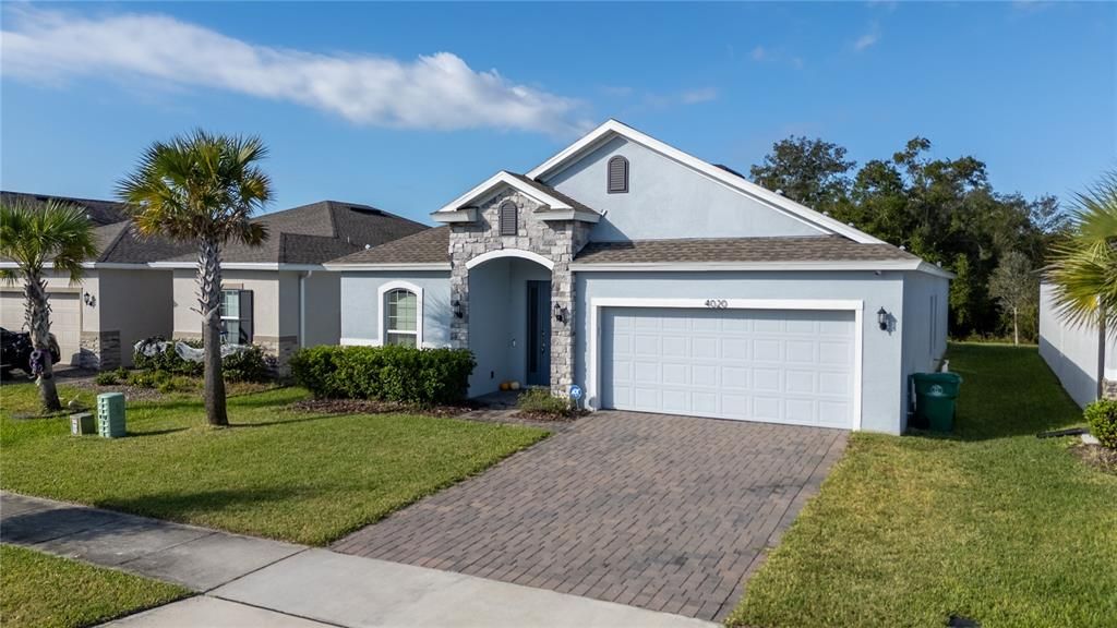 For Sale: $399,900 (4 beds, 2 baths, 2133 Square Feet)