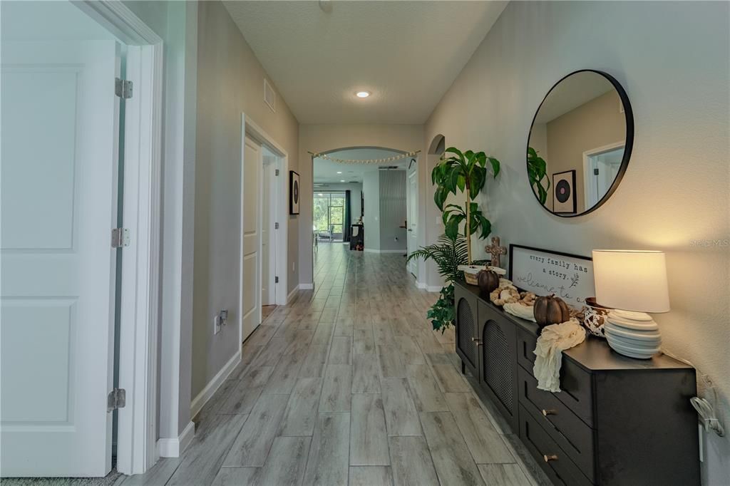 For Sale: $399,900 (4 beds, 2 baths, 2133 Square Feet)