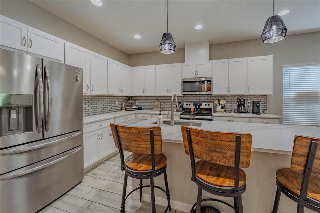 For Sale: $399,900 (4 beds, 2 baths, 2133 Square Feet)