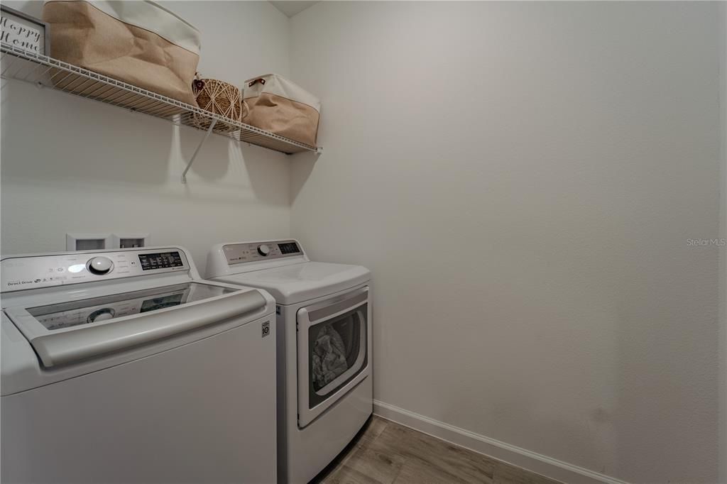 For Sale: $399,900 (4 beds, 2 baths, 2133 Square Feet)