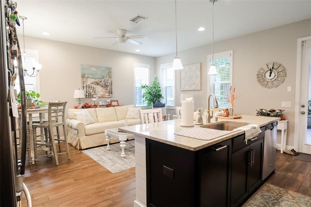 For Sale: $445,000 (3 beds, 2 baths, 1808 Square Feet)