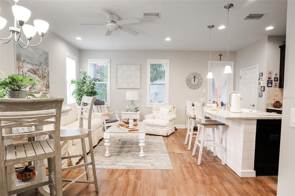 For Sale: $445,000 (3 beds, 2 baths, 1808 Square Feet)