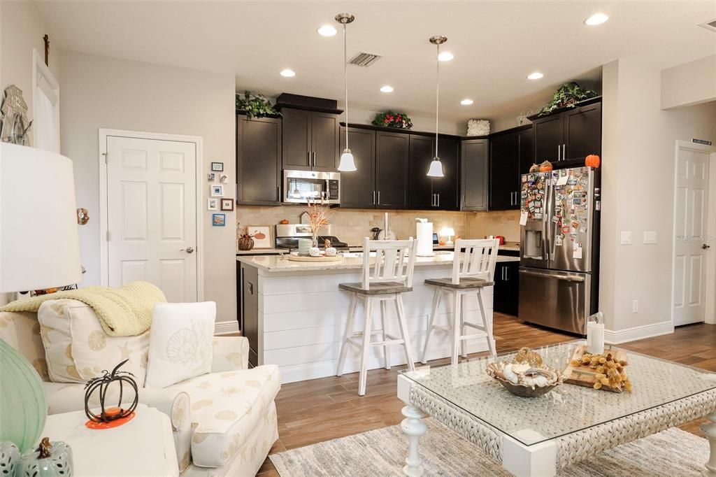 For Sale: $445,000 (3 beds, 2 baths, 1808 Square Feet)