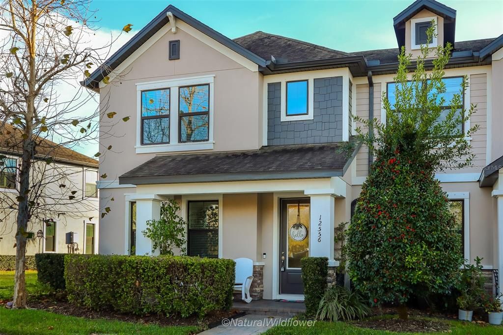 Active With Contract: $399,900 (3 beds, 2 baths, 1808 Square Feet)