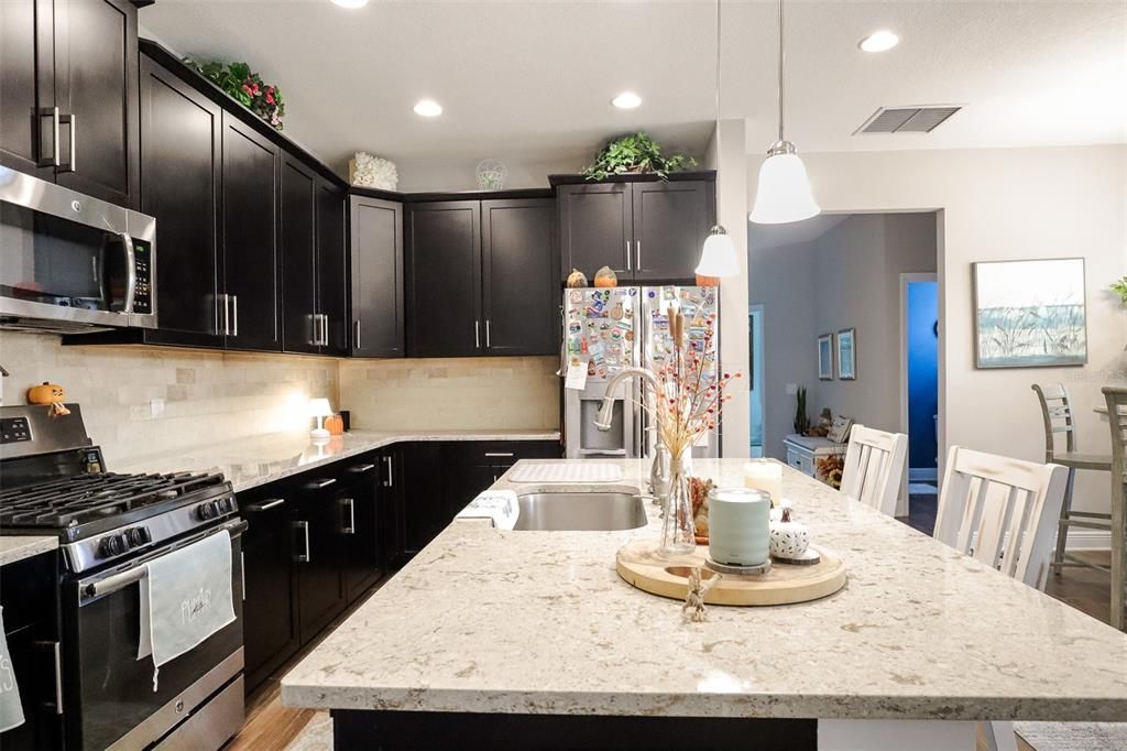 For Sale: $445,000 (3 beds, 2 baths, 1808 Square Feet)