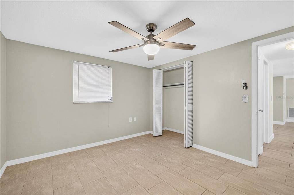 Active With Contract: $199,000 (2 beds, 1 baths, 1113 Square Feet)
