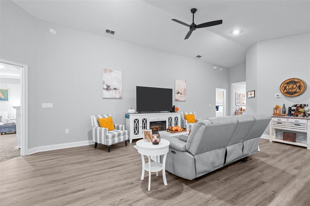 For Sale: $415,000 (3 beds, 2 baths, 2009 Square Feet)