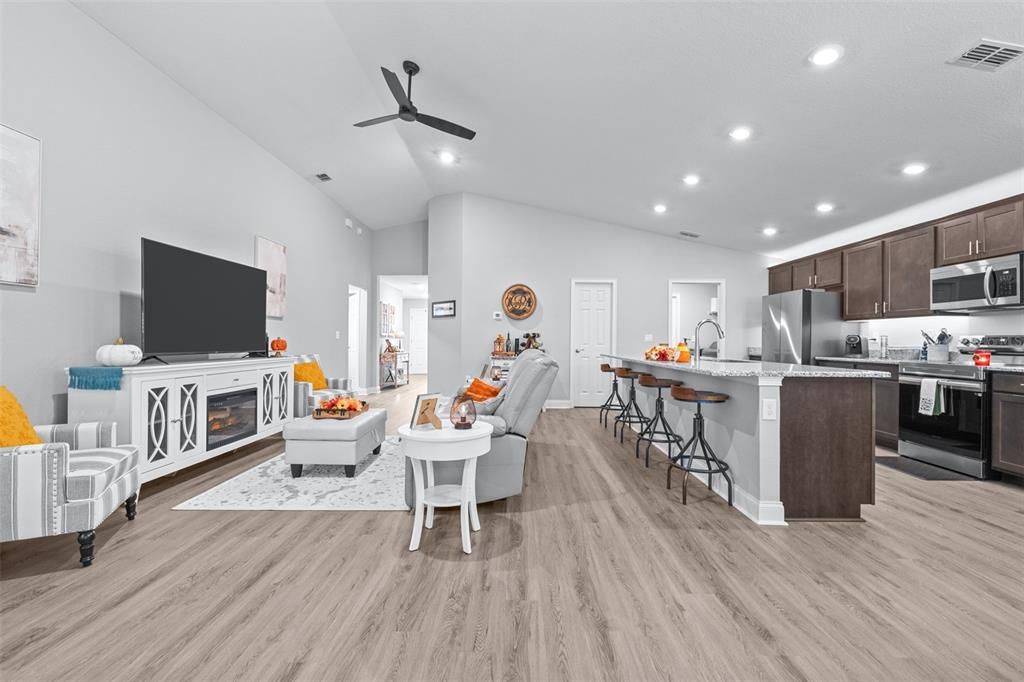 For Sale: $415,000 (3 beds, 2 baths, 2009 Square Feet)