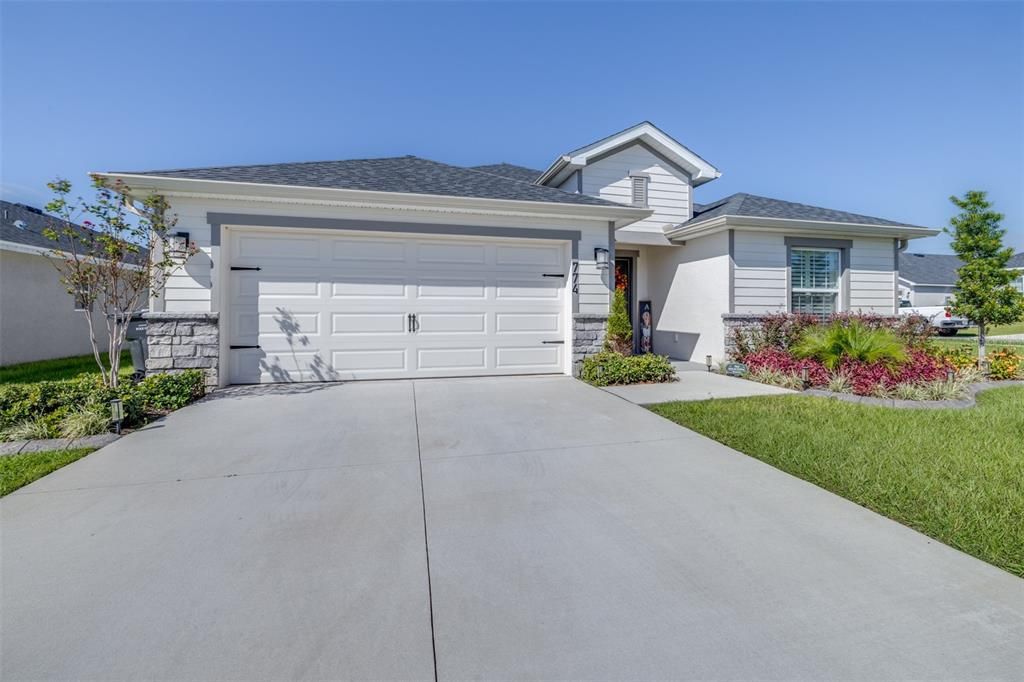 For Sale: $415,000 (3 beds, 2 baths, 2009 Square Feet)