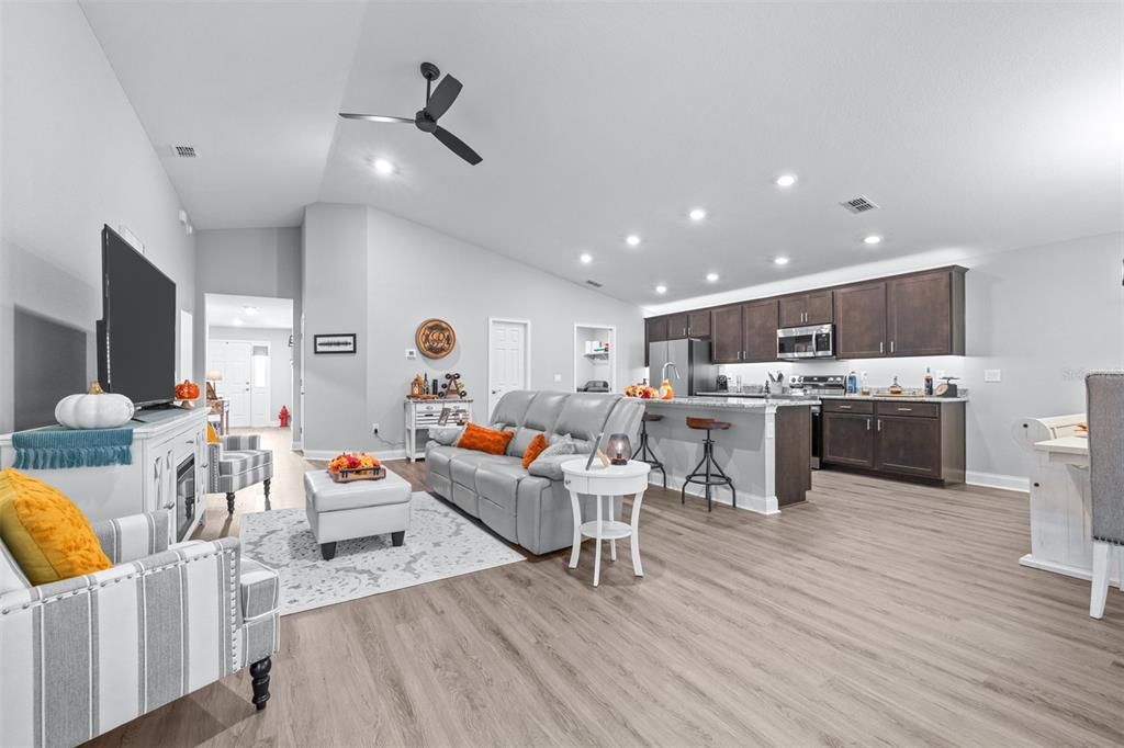 For Sale: $415,000 (3 beds, 2 baths, 2009 Square Feet)