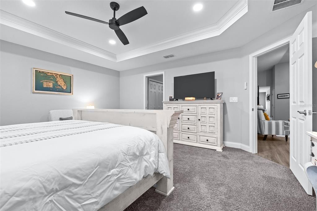 For Sale: $415,000 (3 beds, 2 baths, 2009 Square Feet)