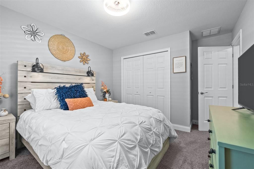 For Sale: $415,000 (3 beds, 2 baths, 2009 Square Feet)