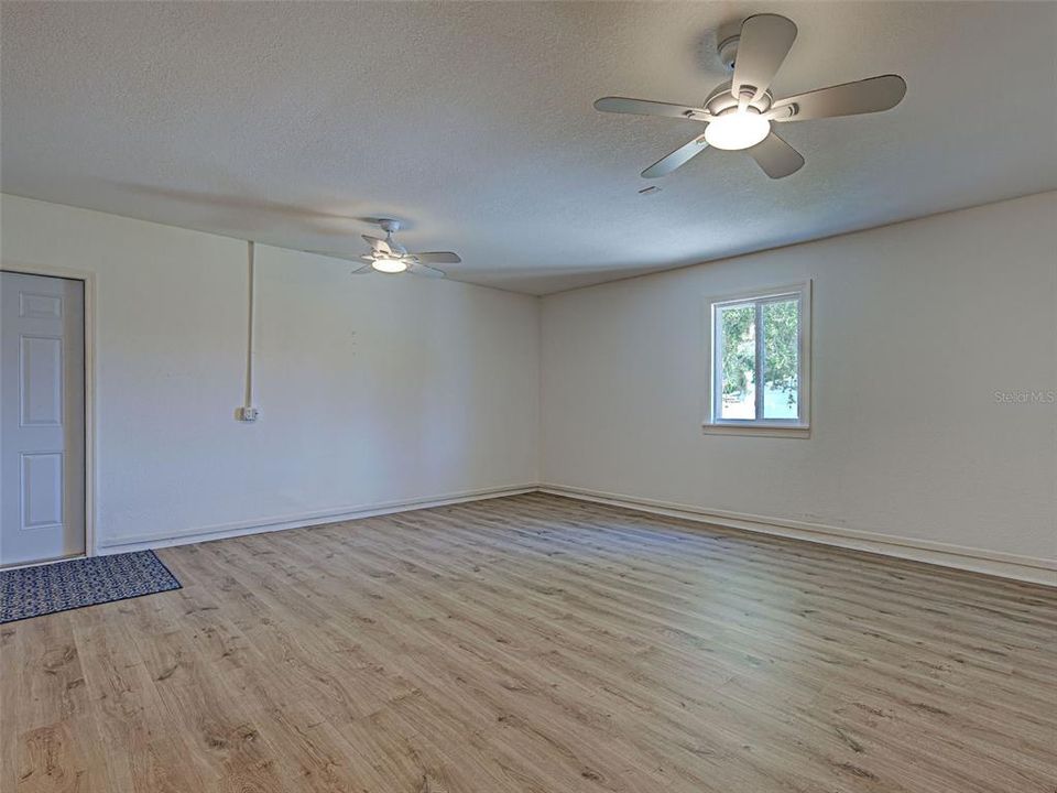 For Sale: $265,000 (3 beds, 2 baths, 1508 Square Feet)