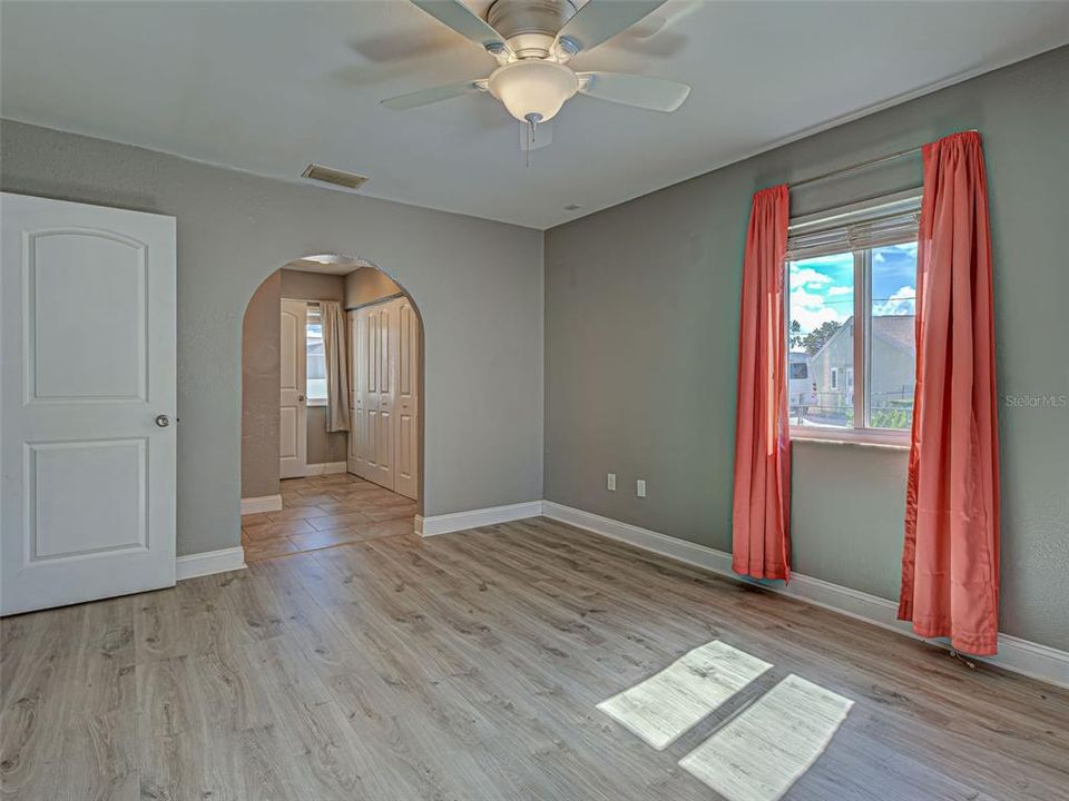 For Sale: $265,000 (3 beds, 2 baths, 1508 Square Feet)