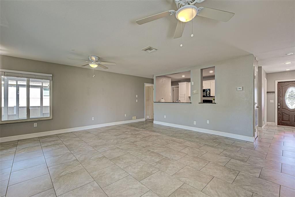 For Sale: $265,000 (3 beds, 2 baths, 1508 Square Feet)