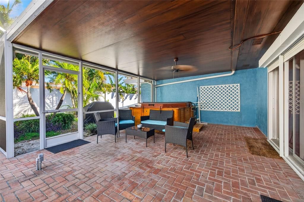 待售: $680,000 (3 贝兹, 2 浴室, 1950 平方英尺)