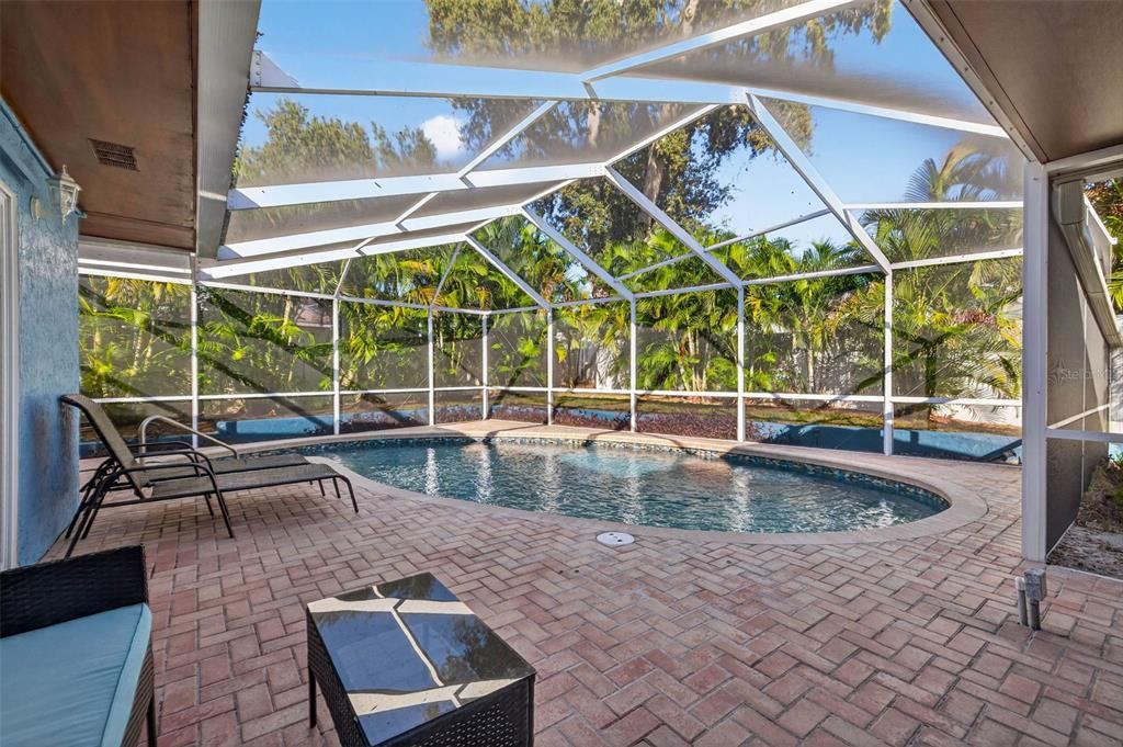 待售: $680,000 (3 贝兹, 2 浴室, 1950 平方英尺)