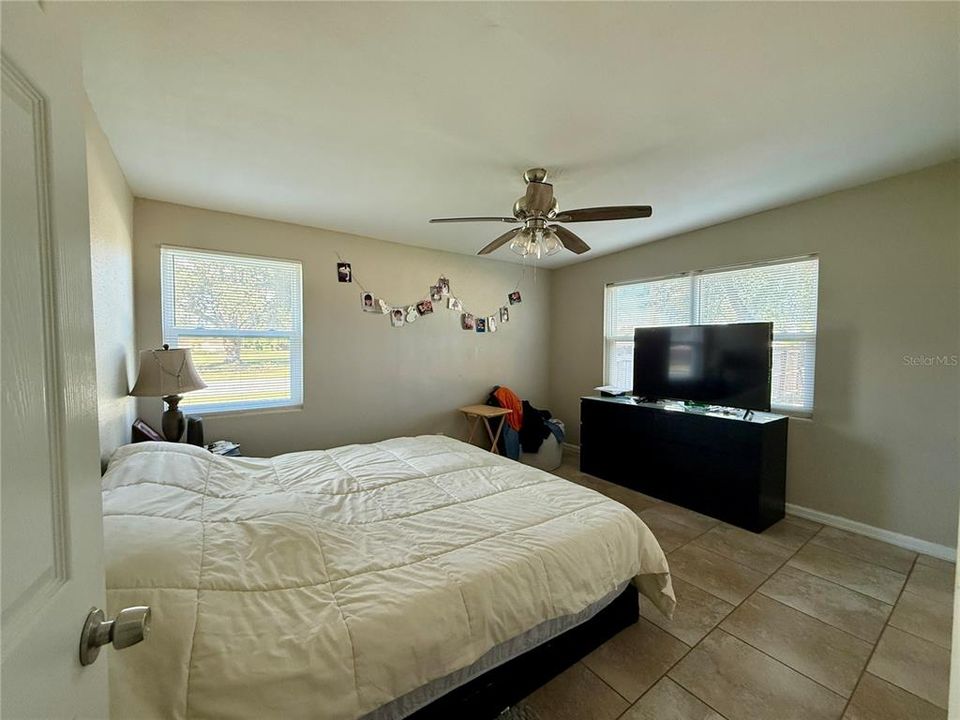 待售: $299,900 (3 贝兹, 2 浴室, 1314 平方英尺)