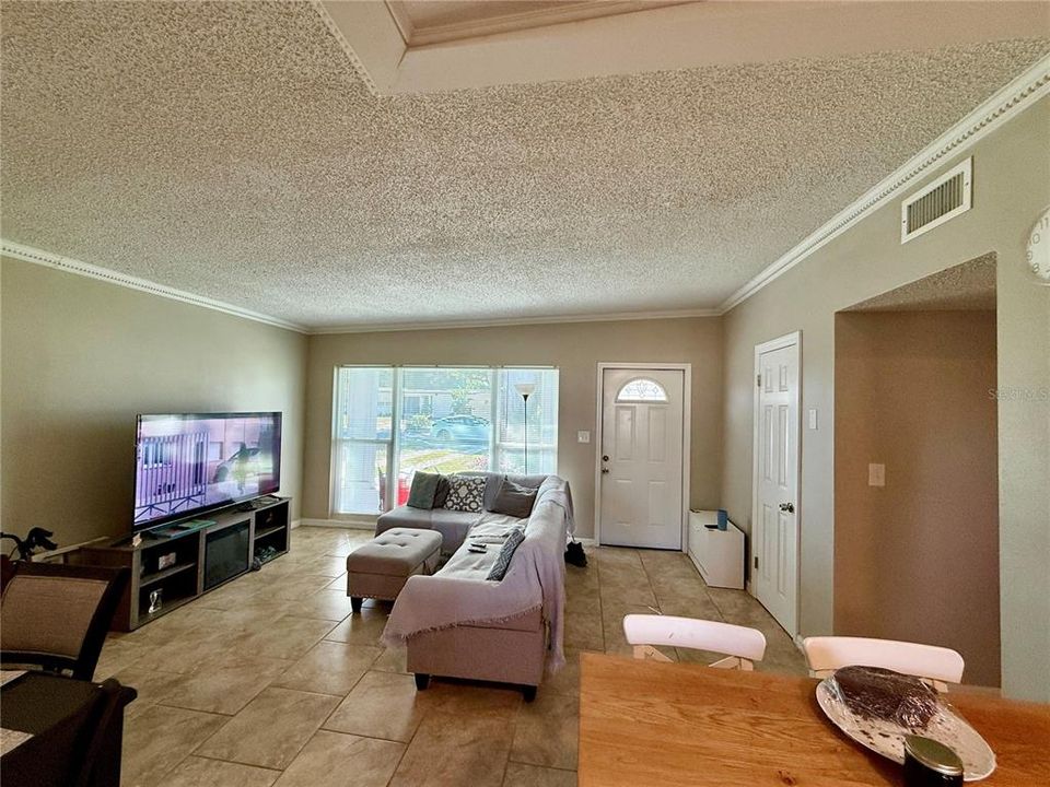 待售: $299,900 (3 贝兹, 2 浴室, 1314 平方英尺)