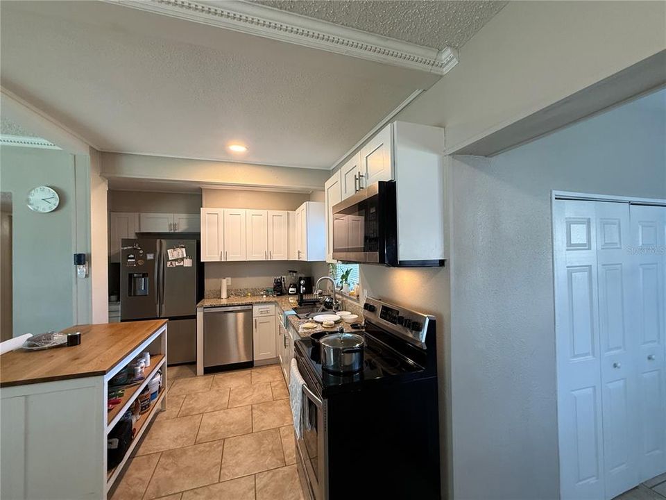 待售: $299,900 (3 贝兹, 2 浴室, 1314 平方英尺)