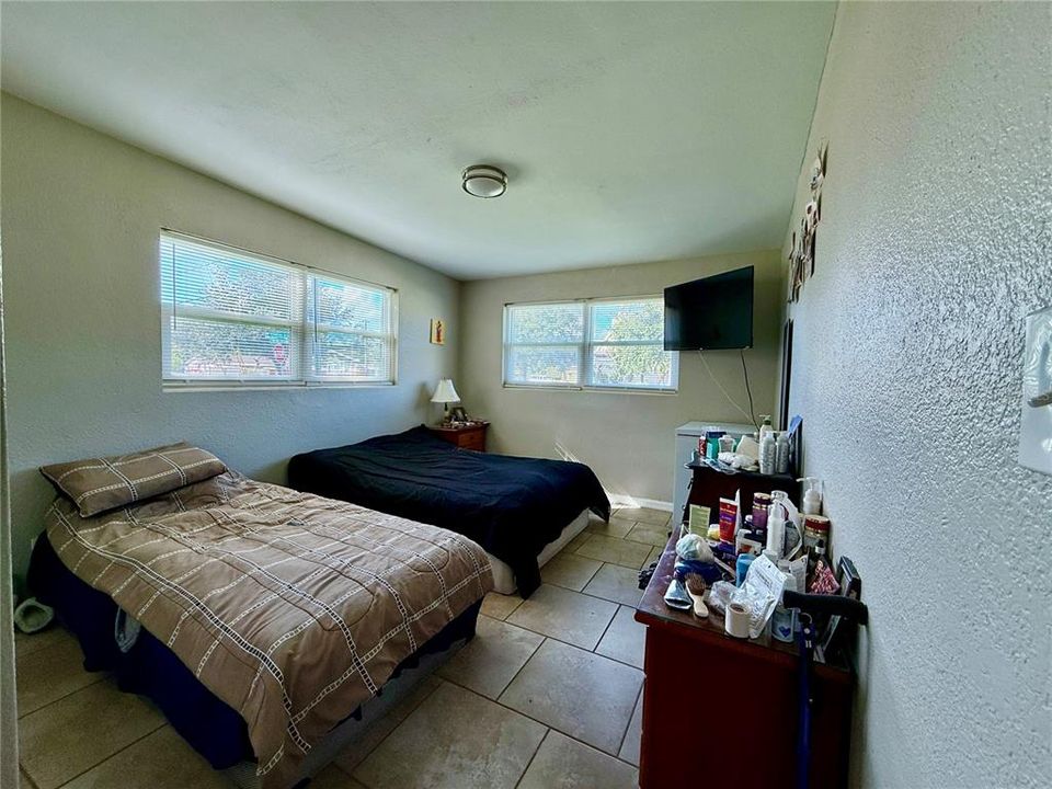 待售: $299,900 (3 贝兹, 2 浴室, 1314 平方英尺)