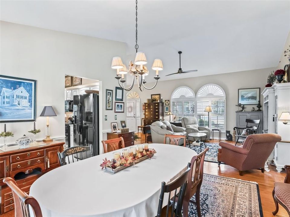 For Sale: $462,000 (3 beds, 2 baths, 2112 Square Feet)