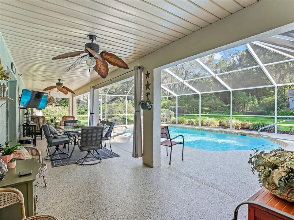 For Sale: $462,000 (3 beds, 2 baths, 2112 Square Feet)