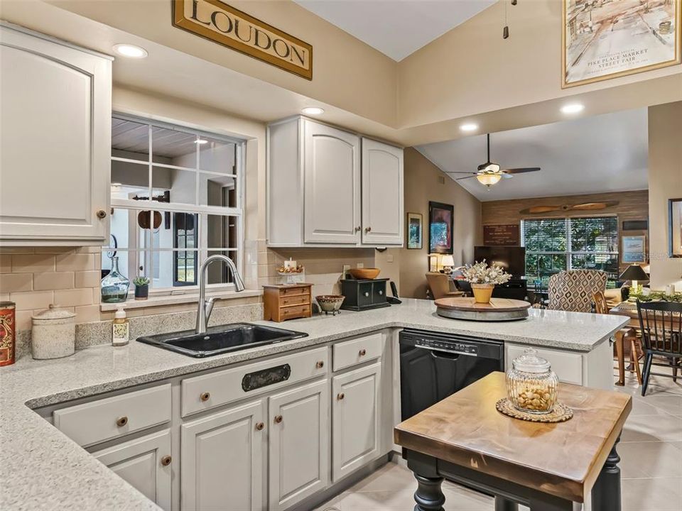 For Sale: $462,000 (3 beds, 2 baths, 2112 Square Feet)