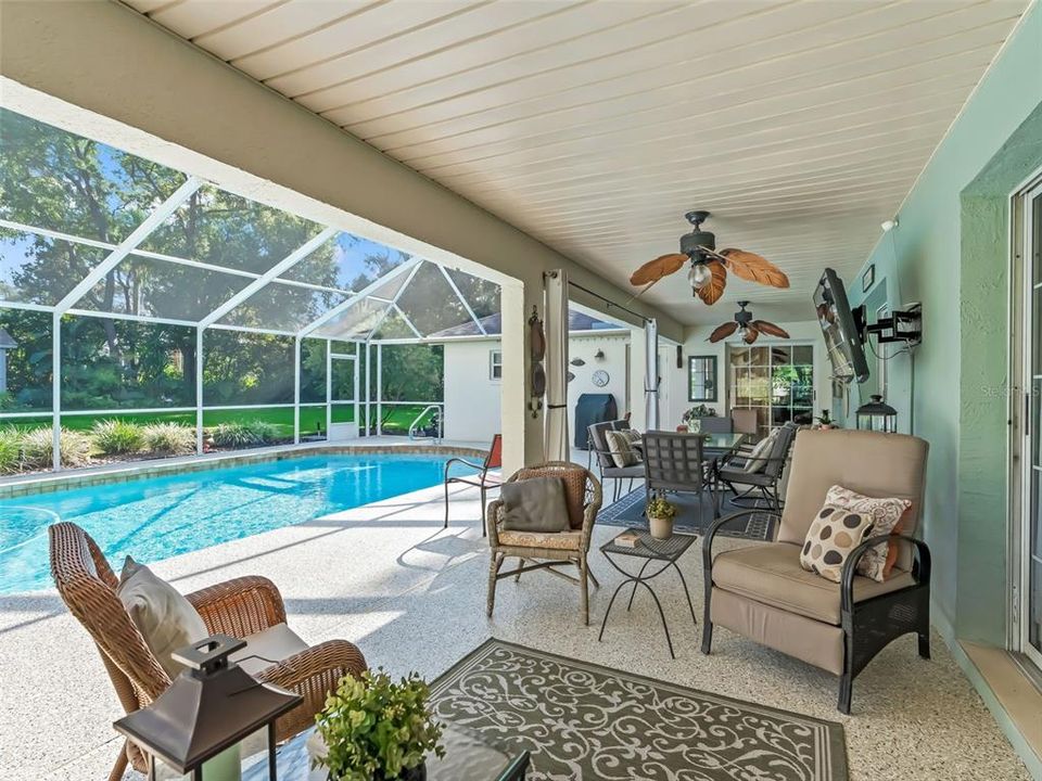 For Sale: $462,000 (3 beds, 2 baths, 2112 Square Feet)