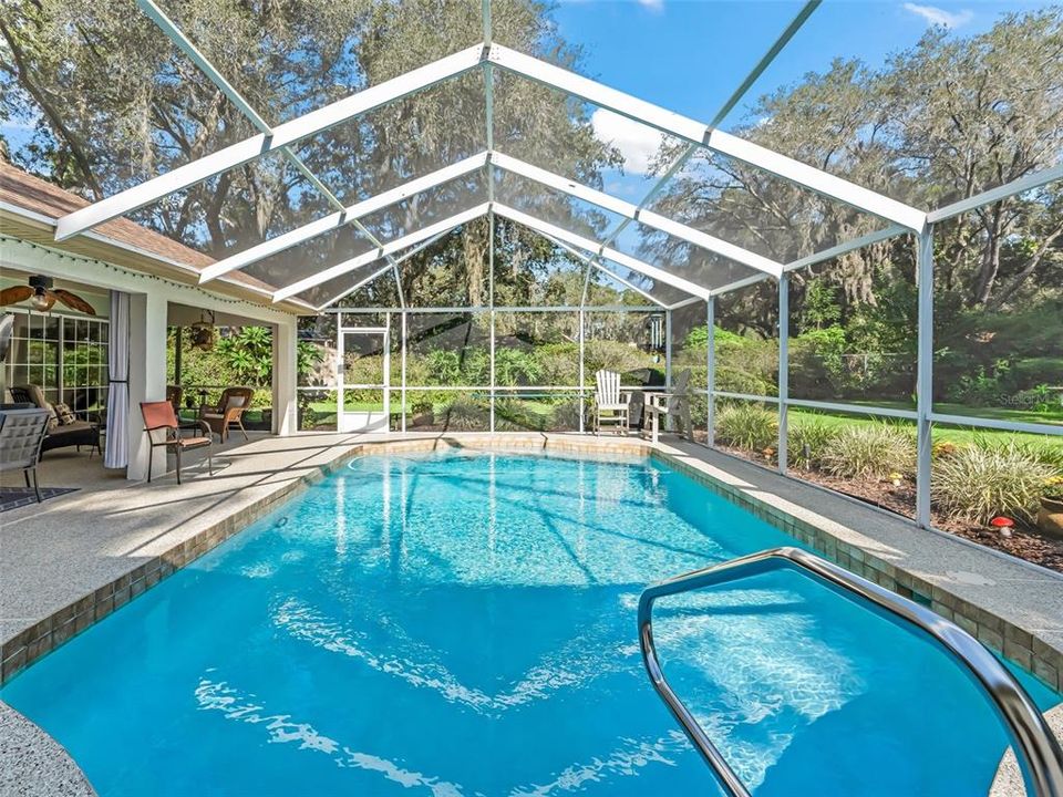 For Sale: $462,000 (3 beds, 2 baths, 2112 Square Feet)