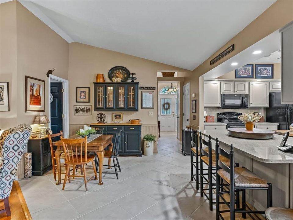 For Sale: $462,000 (3 beds, 2 baths, 2112 Square Feet)