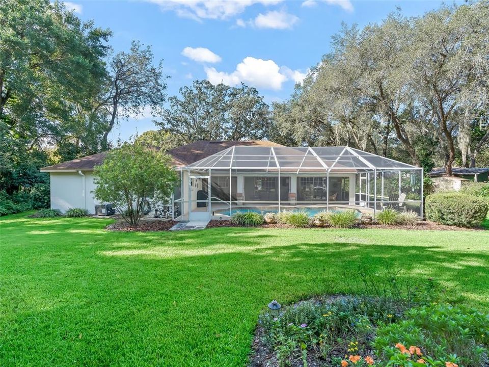 For Sale: $462,000 (3 beds, 2 baths, 2112 Square Feet)