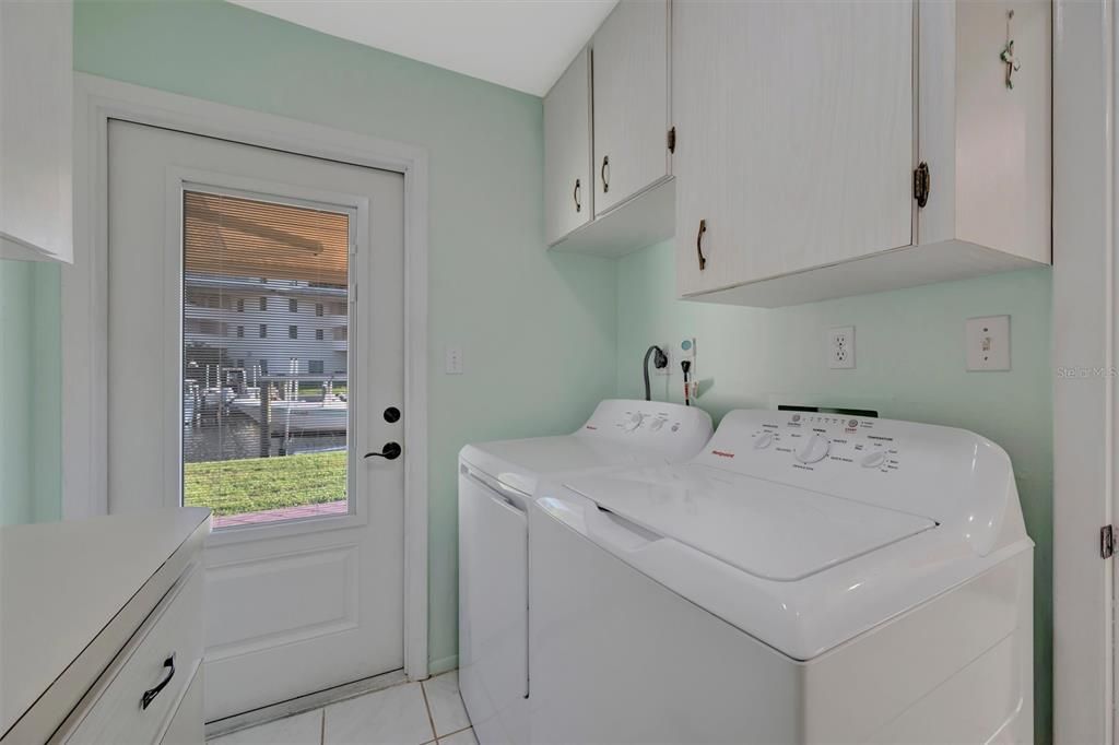 待售: $515,000 (2 贝兹, 2 浴室, 1296 平方英尺)