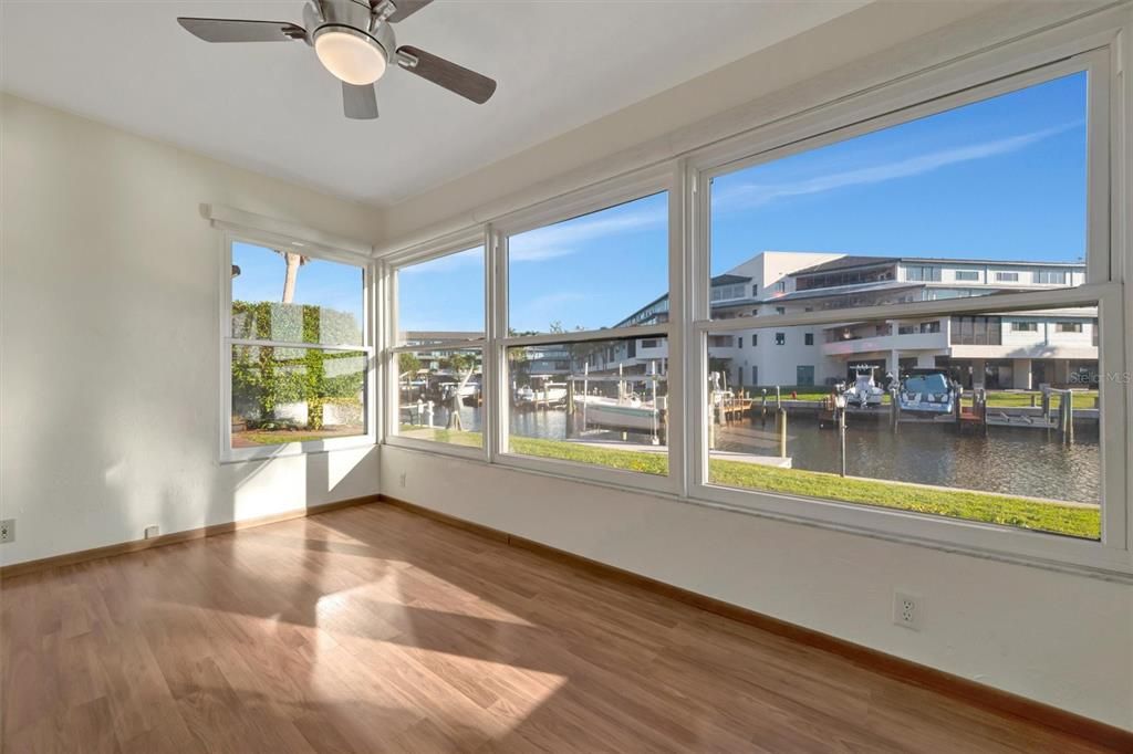 待售: $515,000 (2 贝兹, 2 浴室, 1296 平方英尺)