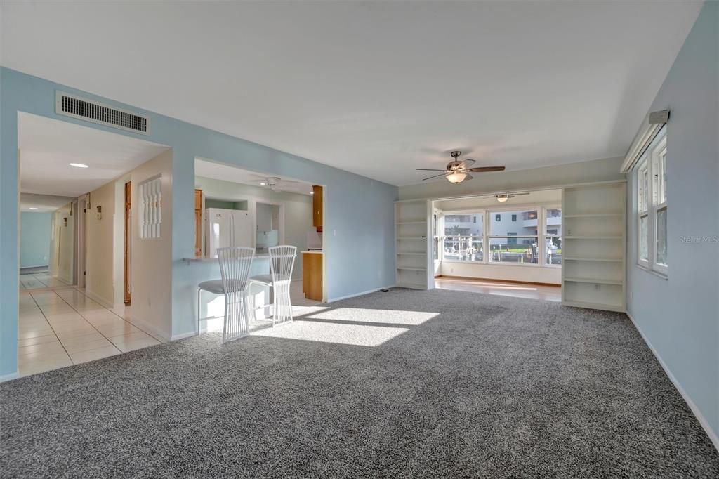 待售: $515,000 (2 贝兹, 2 浴室, 1296 平方英尺)