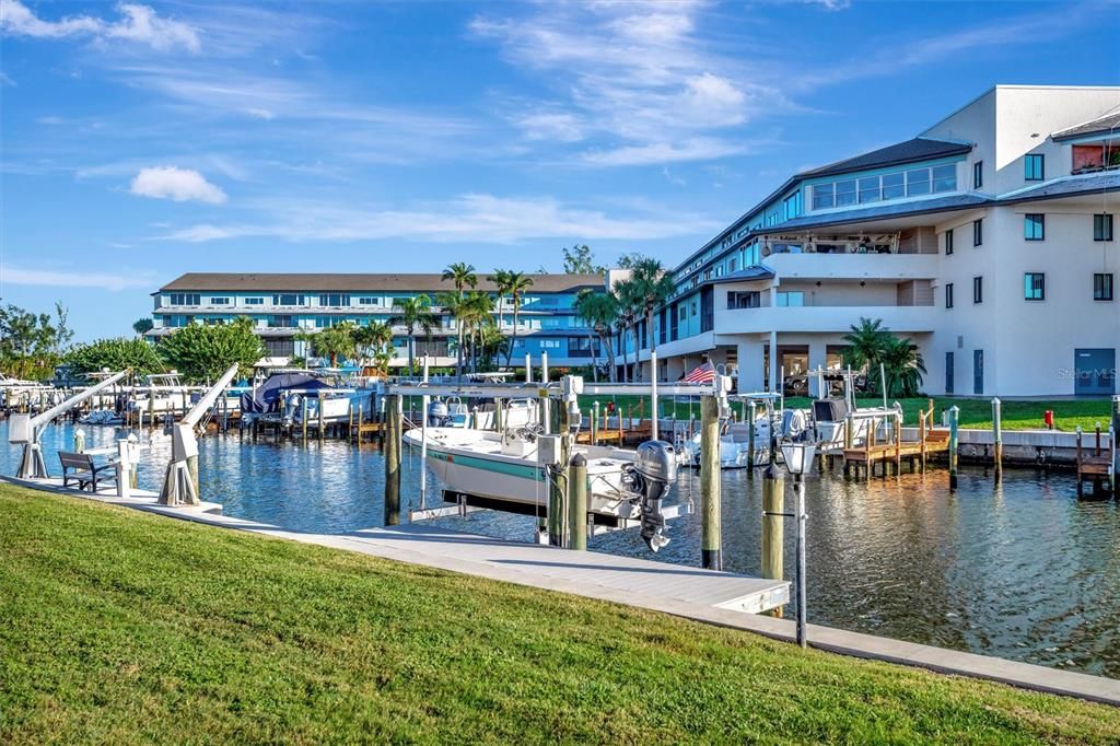 待售: $515,000 (2 贝兹, 2 浴室, 1296 平方英尺)