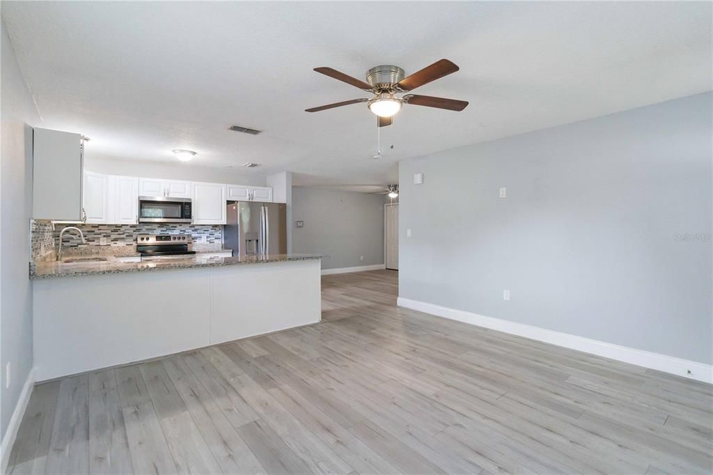 Active With Contract: $320,000 (4 beds, 2 baths, 1530 Square Feet)