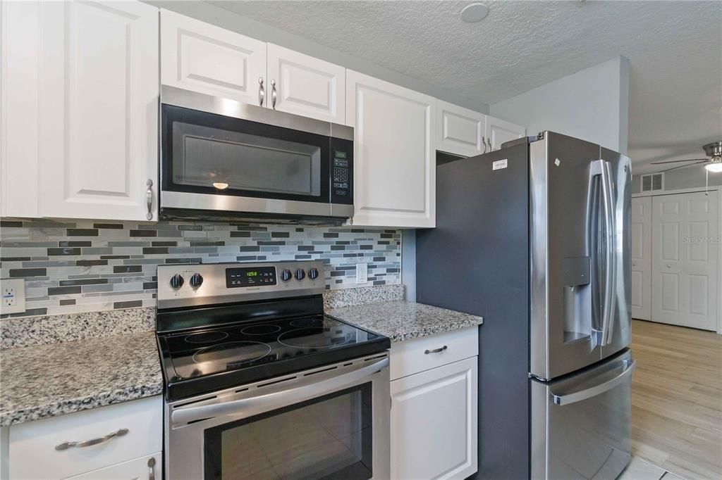 Active With Contract: $320,000 (4 beds, 2 baths, 1530 Square Feet)