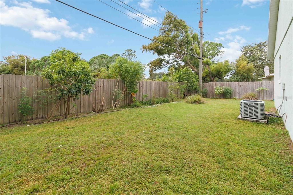 Active With Contract: $320,000 (4 beds, 2 baths, 1530 Square Feet)