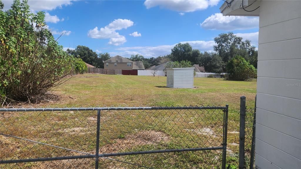 合同活跃: $350,000 (3 贝兹, 2 浴室, 1667 平方英尺)