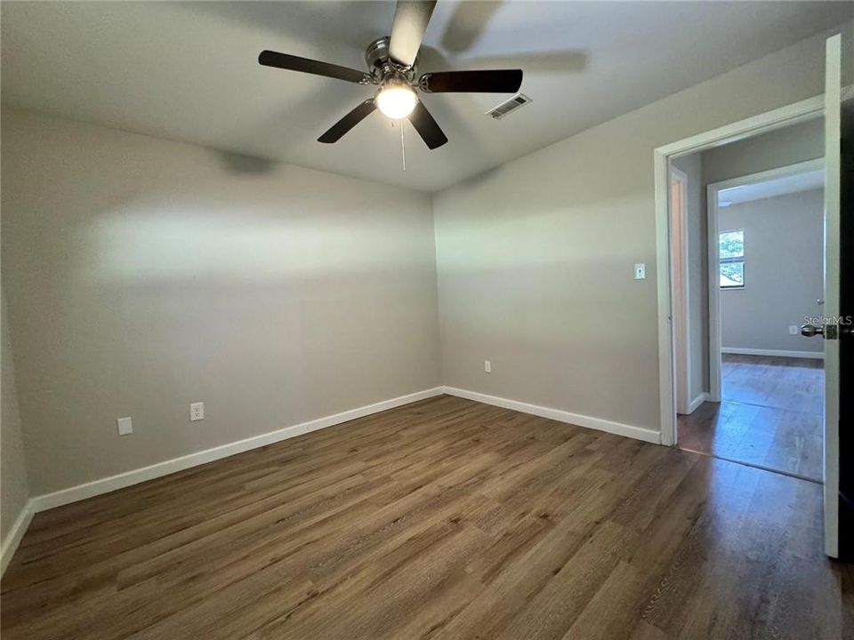 En Venta: $220,000 (4 camas, 2 baños, 1176 Pies cuadrados)