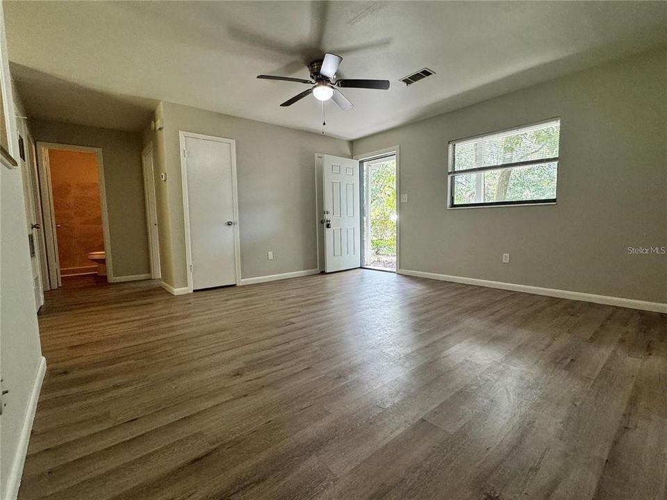 En Venta: $220,000 (4 camas, 2 baños, 1176 Pies cuadrados)