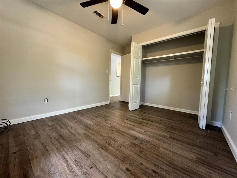 En Venta: $220,000 (4 camas, 2 baños, 1176 Pies cuadrados)