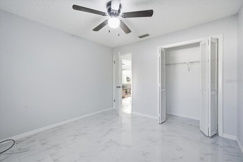 Active With Contract: $305,000 (3 beds, 2 baths, 1232 Square Feet)